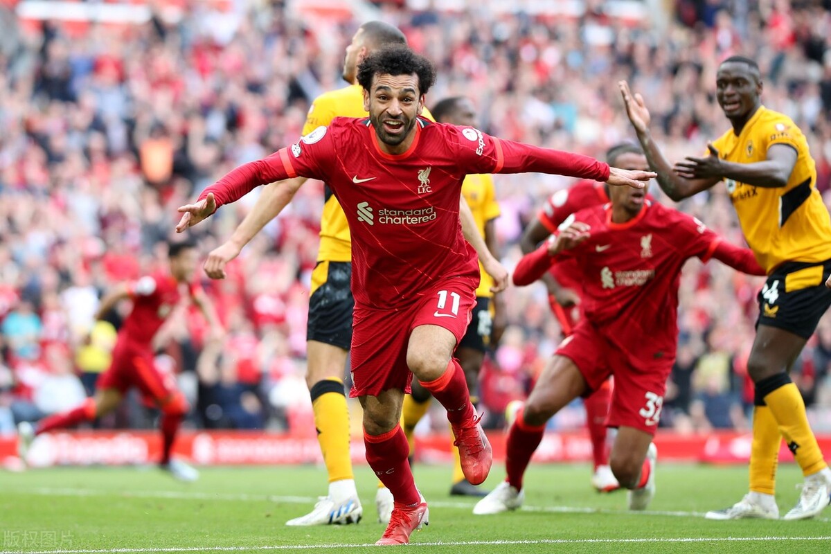 c罗工资最高的时候多少钱（多次寻求离开曼联的C罗是英超工资最高的球员，曼联是工资大冤种）