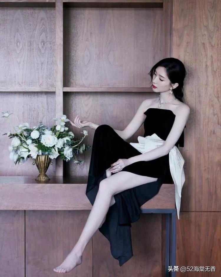 江疏影，有点事业女强人的感觉，不过确实很美