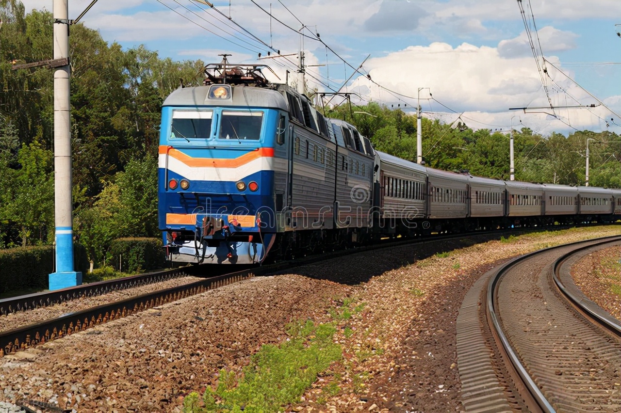 为什么你坐的火车会晚点？你要的答案可能在这儿