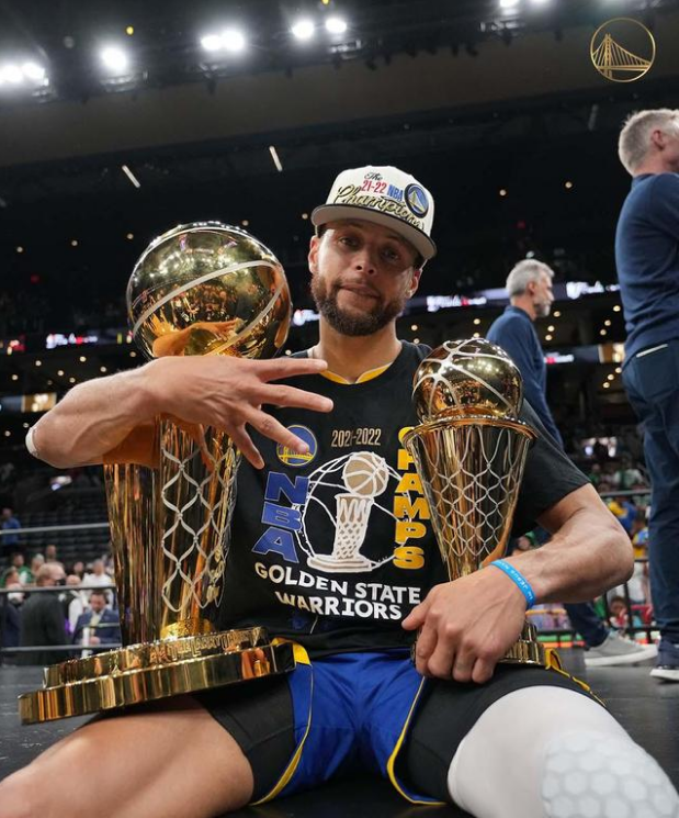 18年nba骑士对勇士得分数据（杜兰特在勇士17、18两年总决赛数据逆天，堪比鲨鱼，其中有何奥妙）