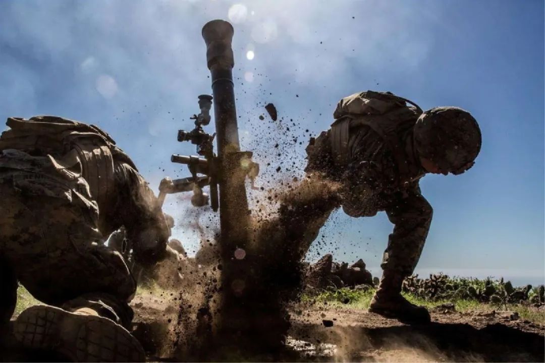 形势让人害怕(面对密集的炮火覆盖时,普通士兵究竟有多恐惧,又怎样