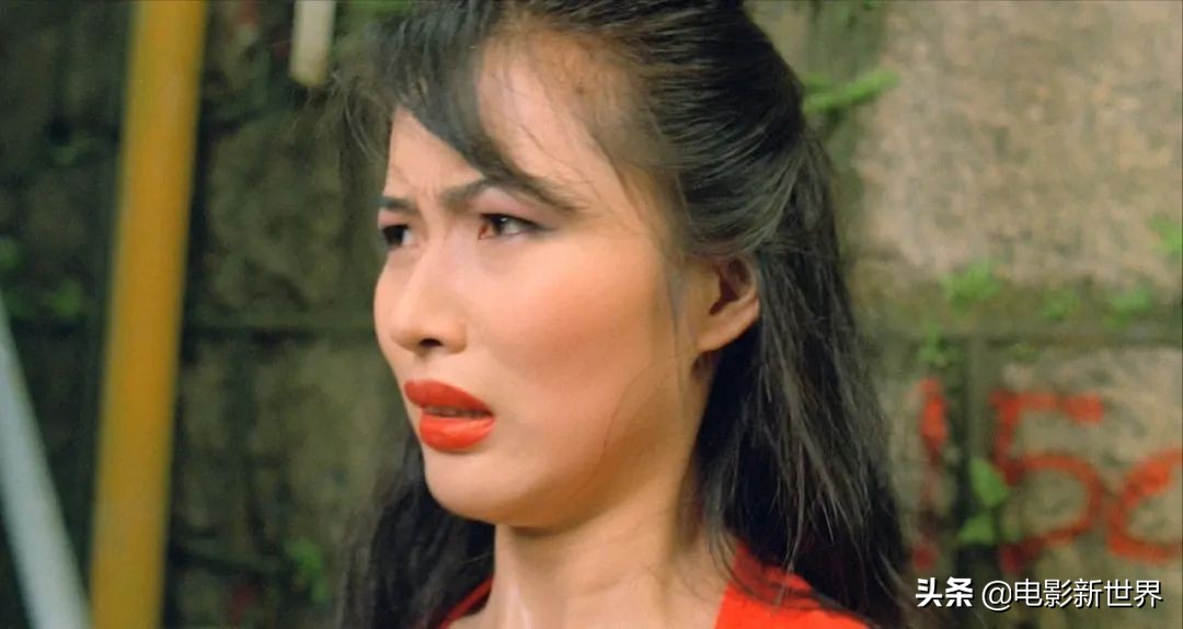 志在出位粤语版在线观看(1989年落选港姐，《回魂夜》的红衣女子，《大内密探》的女病人)