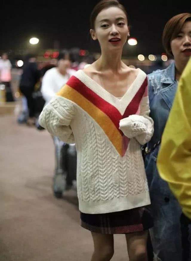 瘦脱相的10位女星:皮肉流失,行走的骷髅,瘦成纸片人真的不好看