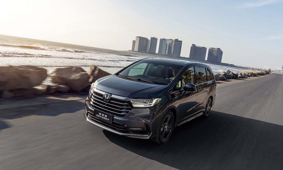 混动MPV怎么选？这3款最值得买，最低百公里油耗仅需0.9L？