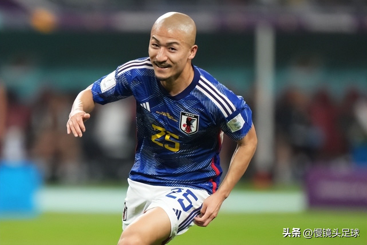 世界杯日本為什么下跪（反差！日本隊罰丟3個點球，球員跪地，情緒沮喪，對手瘋狂慶祝）