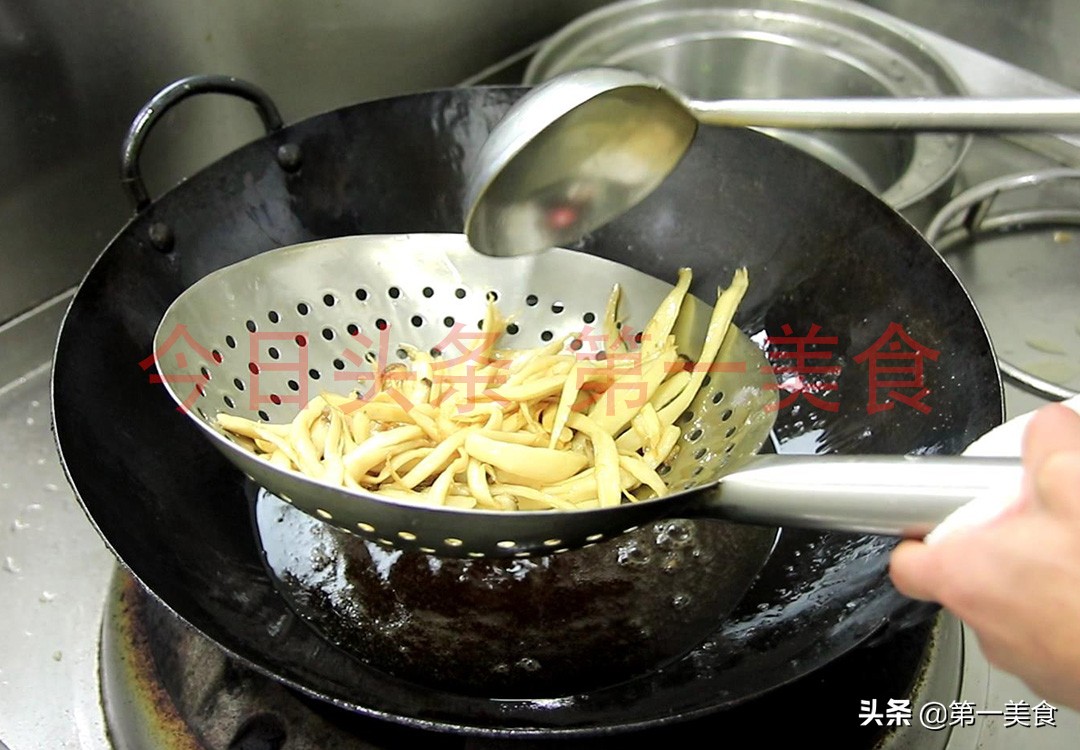 冬天干冷不知道晚餐吃啥，推薦8道家常菜，有葷有素，一周不重樣