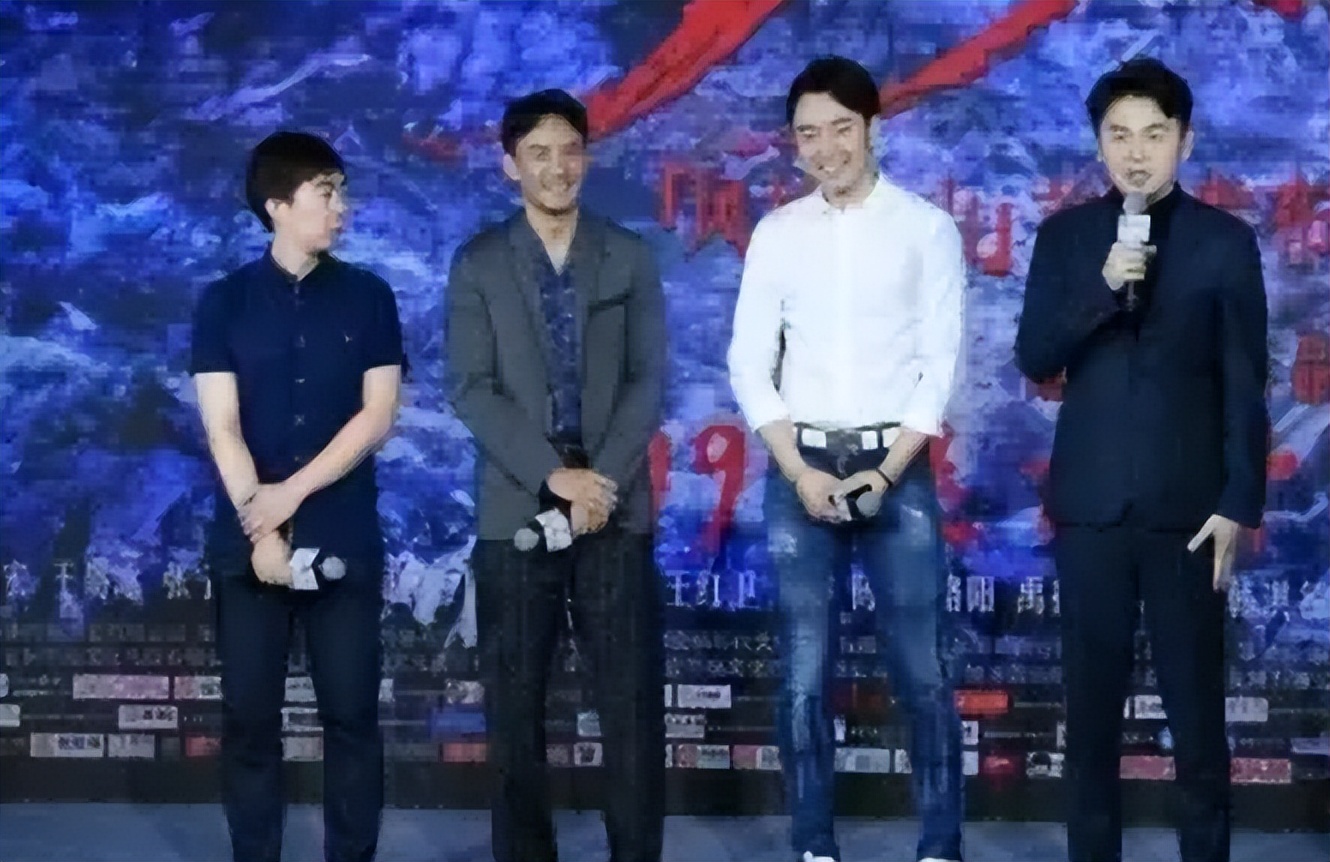 明明有1米8的大高个，但看起来很“矮”的12位男星，个个让人意外