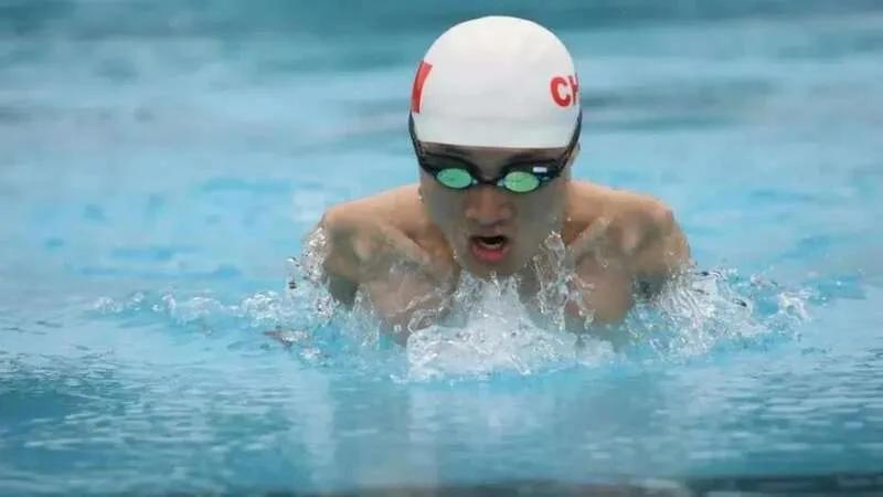 无臂状元杨孟衡，考上剑桥硕士，收获爱情，结婚生子成了人生赢家