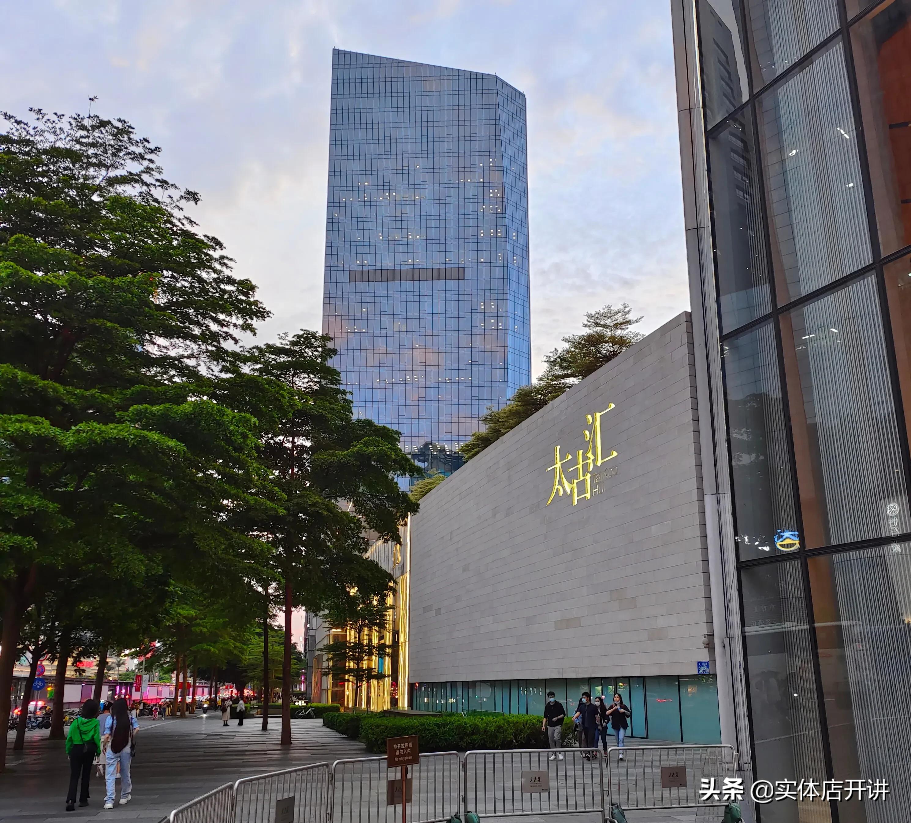 湖南伢子搞不定爱吃的老广，无人排队的广州文和友，危险了