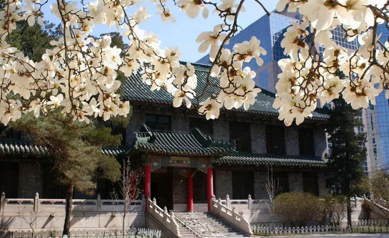 2022医学类高校排名出炉！北京协和独占鳌头，南医大出乎意料