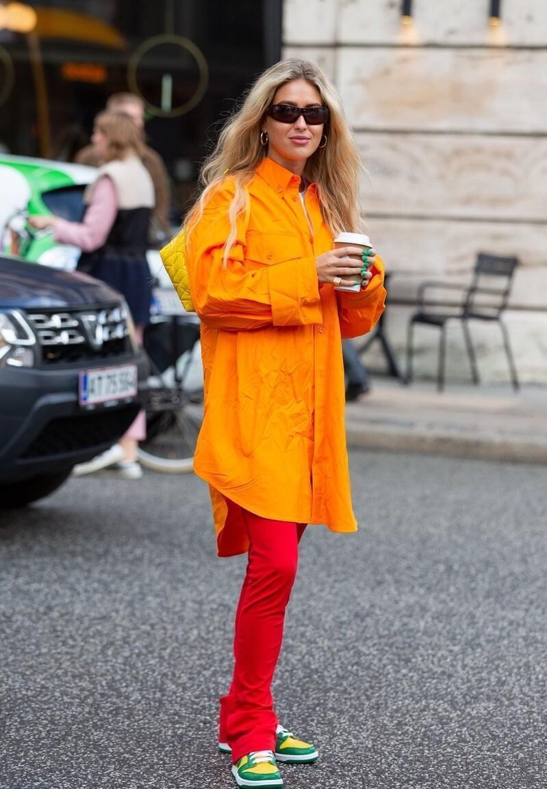 橘色看着太有气质了,活泼减龄还能显白,怪不得时尚潮人都喜欢