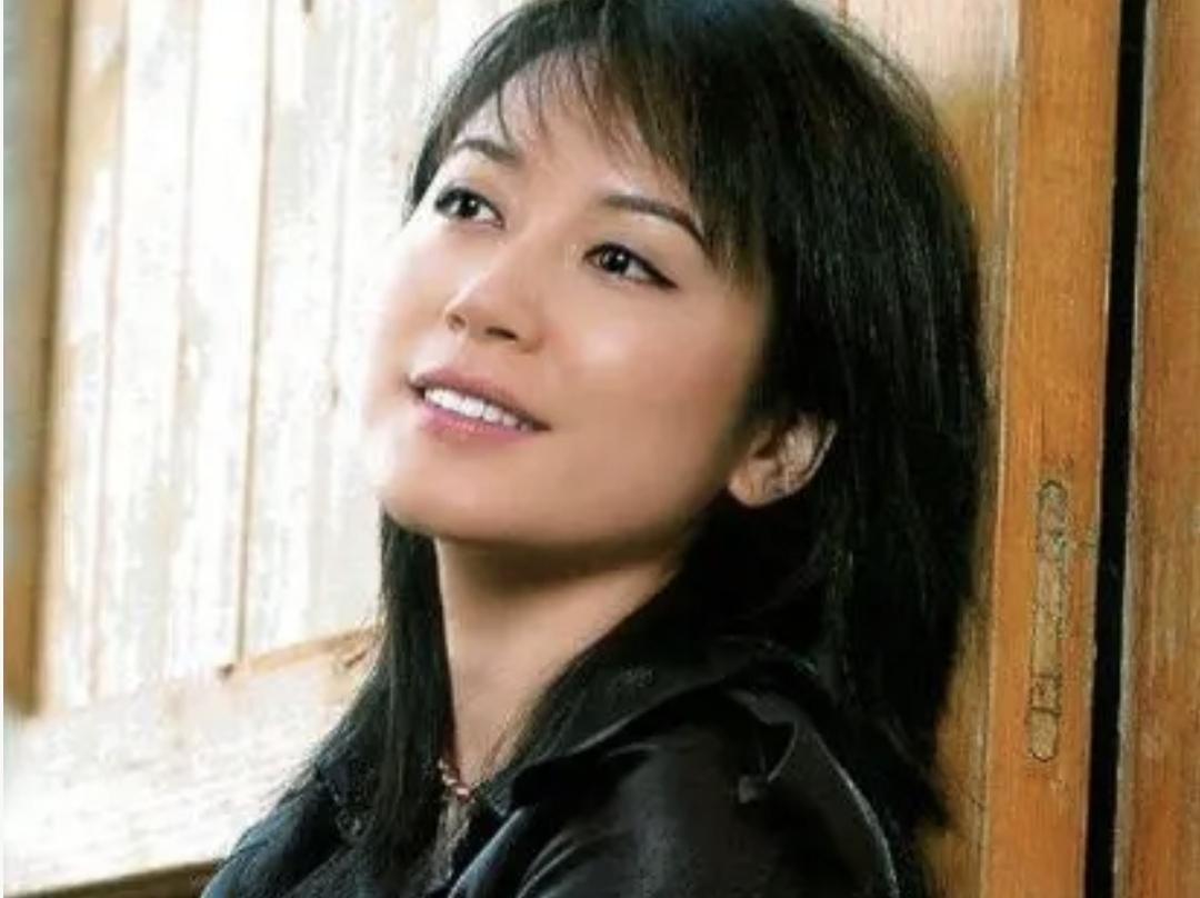 越老越有魅力的女明星，我只服这12位！连鱼尾纹都充满着女人味