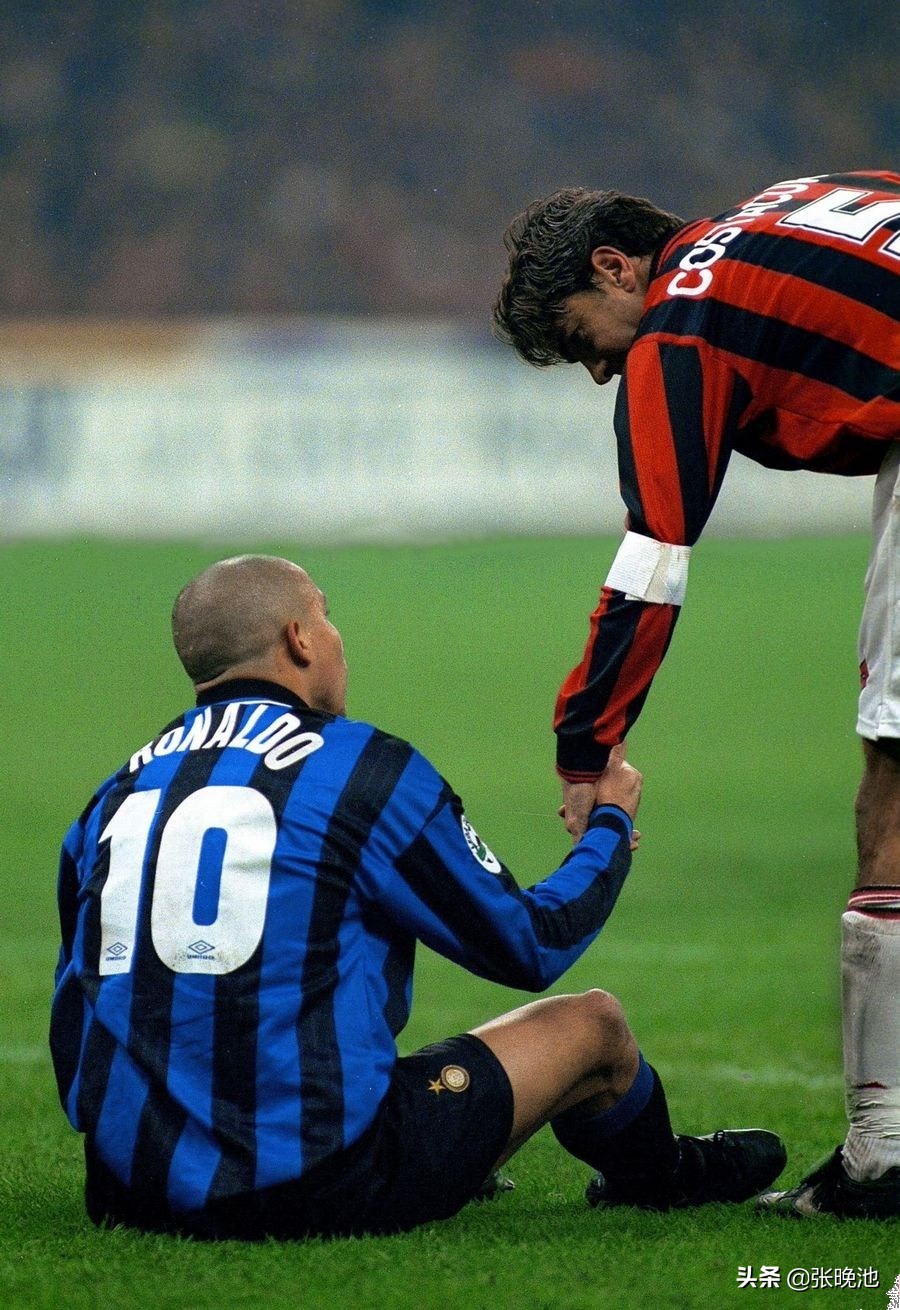 舍瓦米兰德比(回顾米兰德比中那些惺惺相惜的经典瞬间,圣西罗的烟火曾