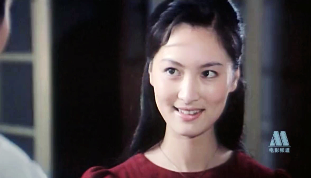 《锅碗瓢盆交响曲》,孙淳,殷亭如主演,遗憾美女殷亭如过早去世