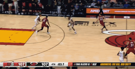nba五佳球nba五佳球视频（11.8 NBA五佳球+三个失误球）