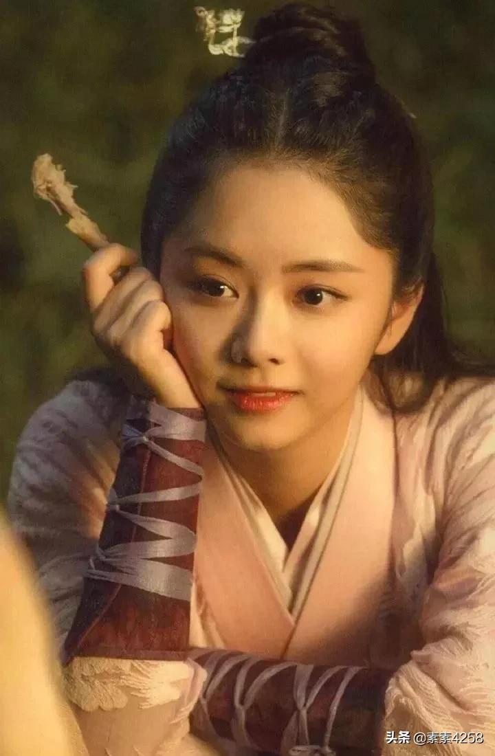 谭松韵是天山童姥吗，30岁还长得跟18岁的高中生一样