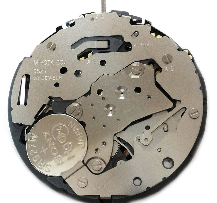 石英表的电池实际上可以用多久常用纽扣电池有哪几种