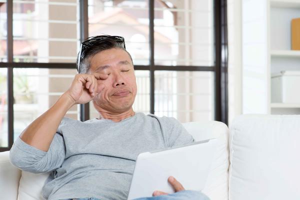 男性更年期不難“識別”，若有這4個表現，或已中招，需及時調整