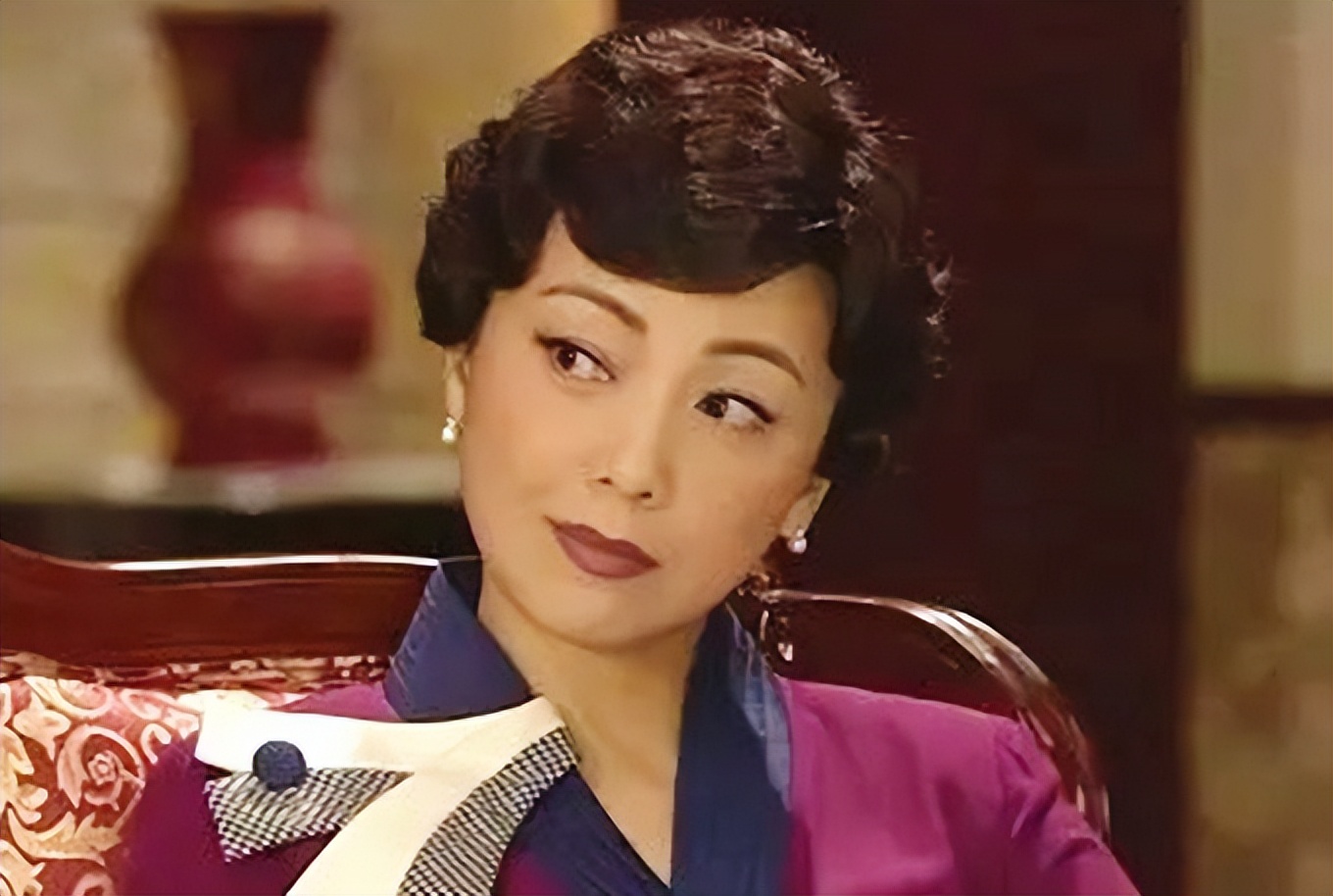 港星邓萃雯将接老父到内地疗养！56岁长居北京，喜欢当地四季分明