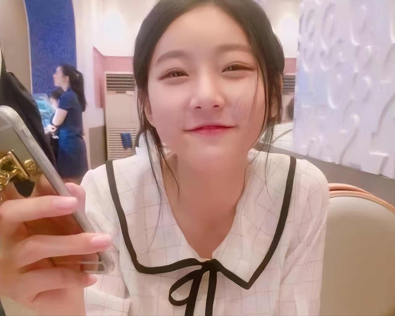 做核酸插队，酒后逃逸，随地大小便，这12位明星素质堪忧