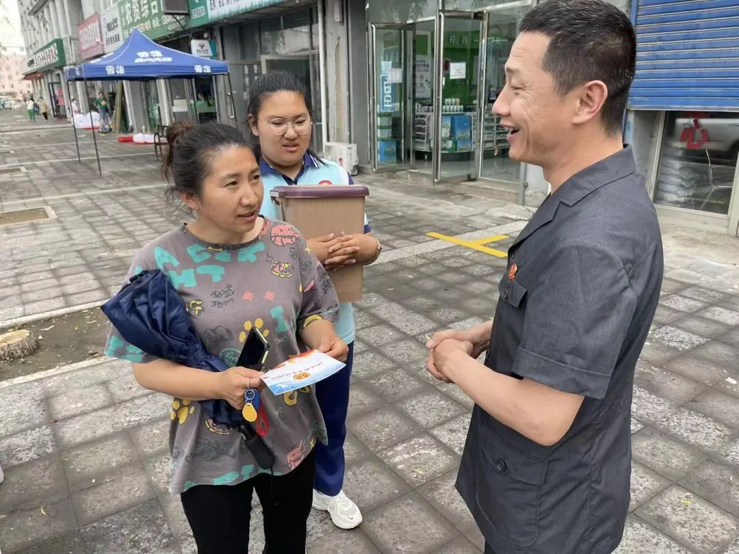 辉南县人民法院深入推进“网格+结对”活动开展
