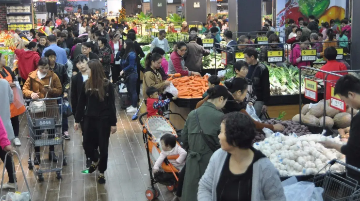 河南大娘开生鲜超市，利用“全场免费不要钱”，一年盈利76万