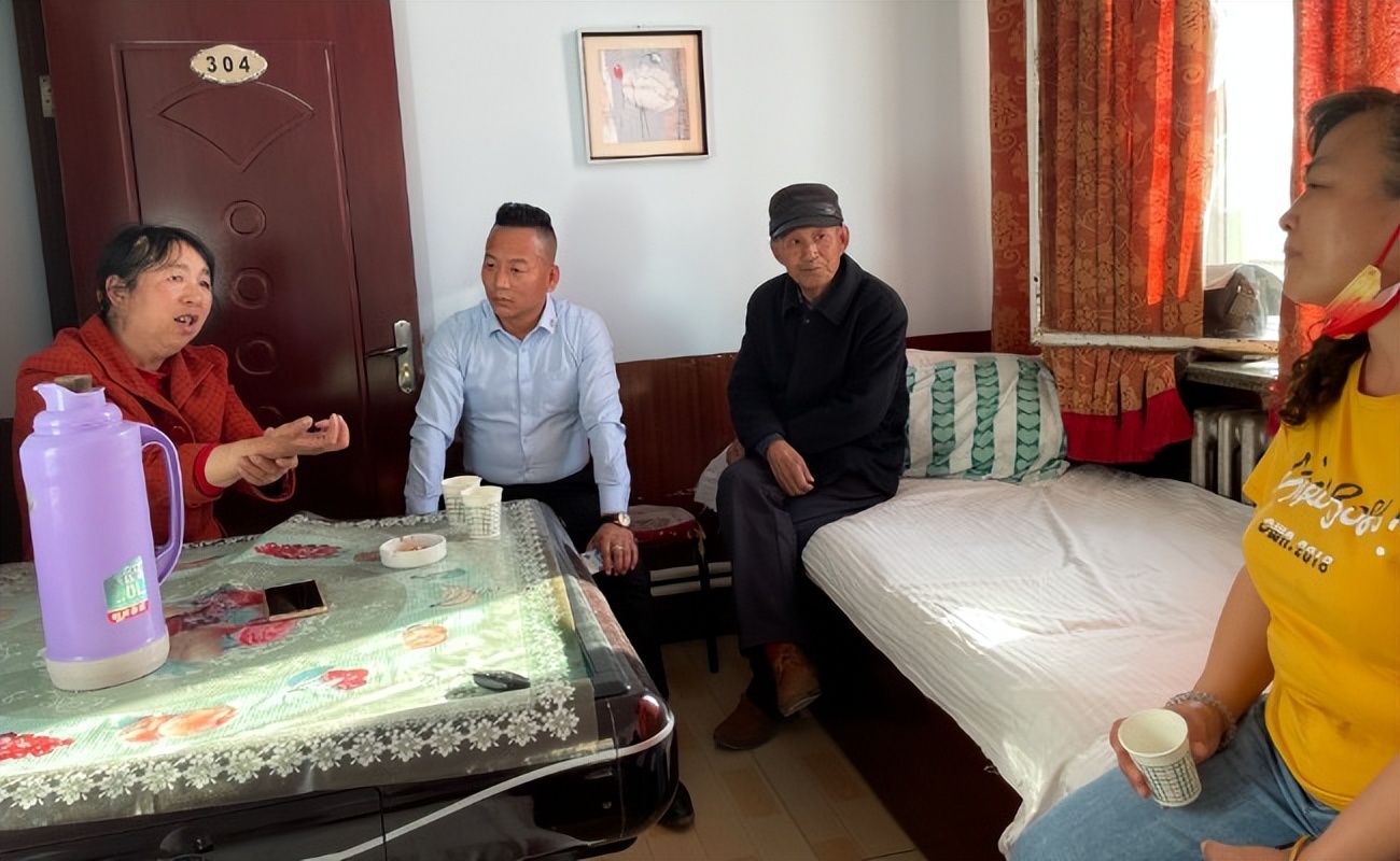 “关爱特殊家庭 情暖夕阳健康”体检活动