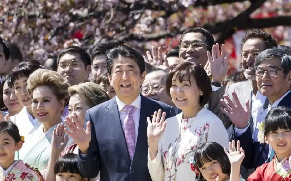 东京奥运会哪些领导(“日本首相”安倍晋三：有强悍女保镖护身，他为何依旧丢了命？)