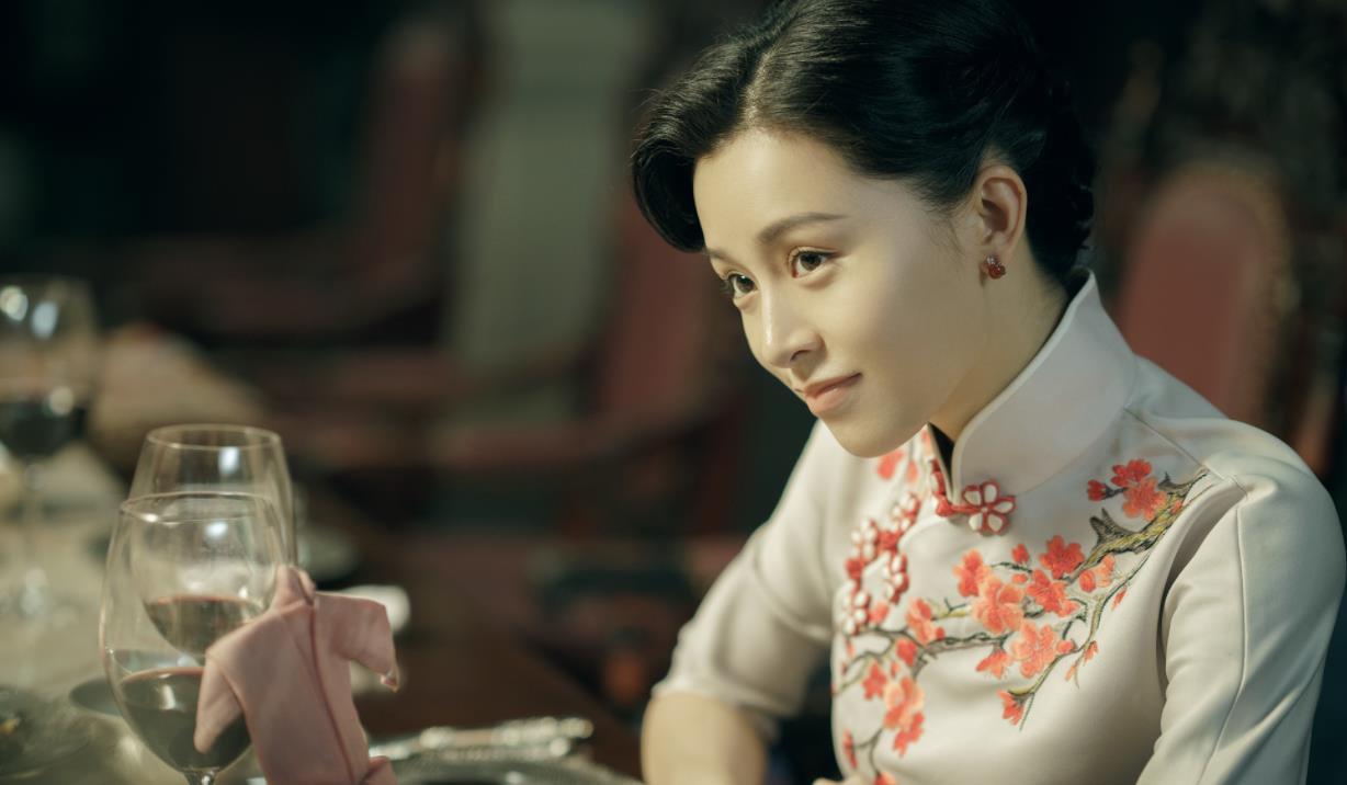 女特工抗日电视剧大全连续剧(谍战剧中最美的10位女演员,素颜能美到