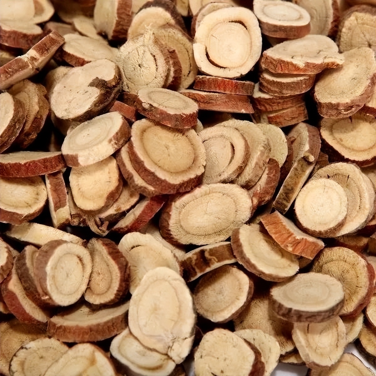 甘草的功效与作用 甘草的副作用很大-千百号