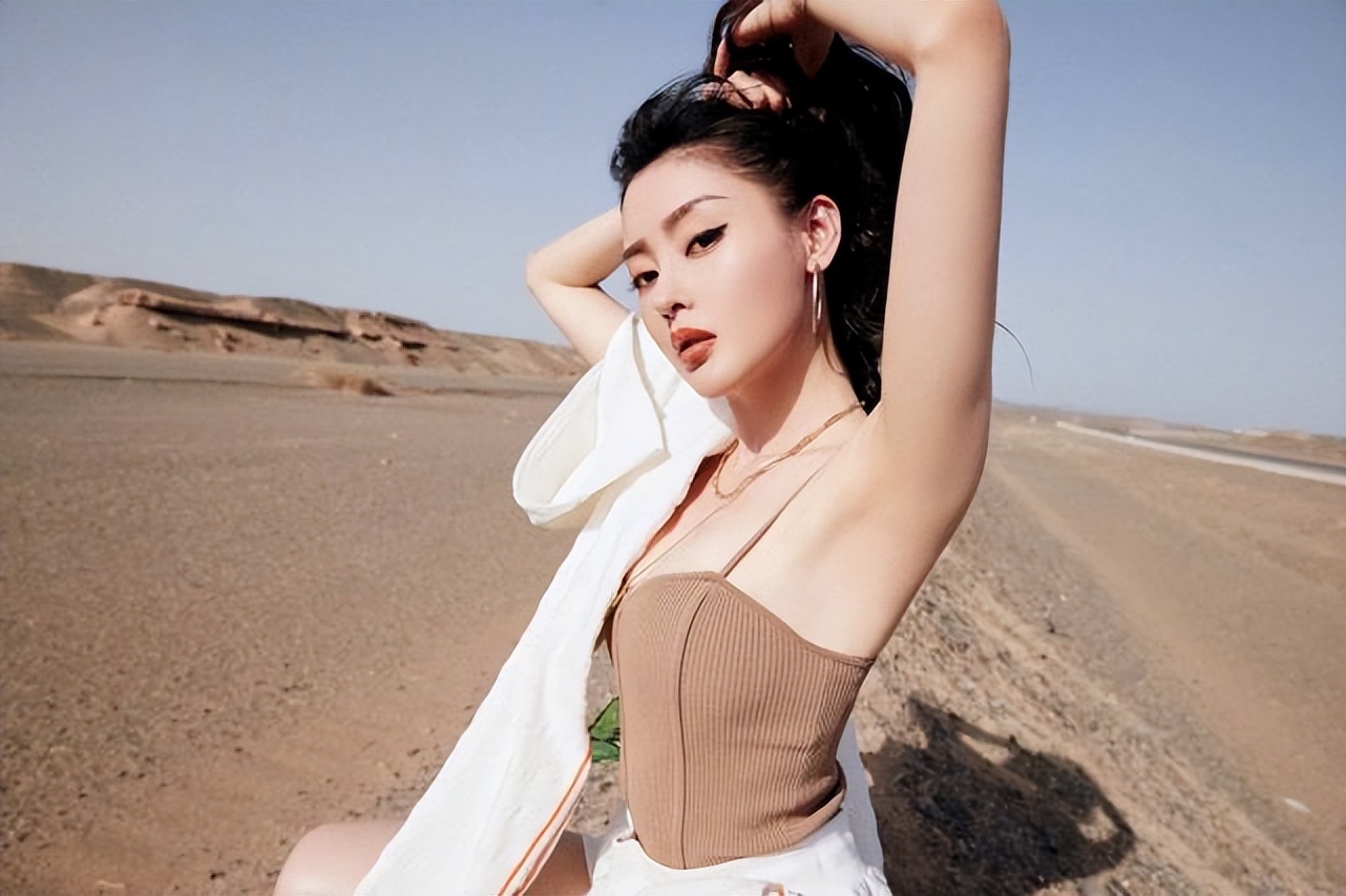 不一样的迪丽热巴，每天一波热图