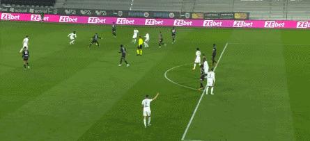 法甲-梅西内马尔缺阵 姆巴佩拉莫斯破门 巴黎3-0大胜最快下轮夺冠