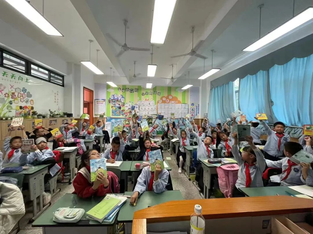 兰花喜阅读 书香润童年｜走进实验小学外国语学校书香班级3.1班
