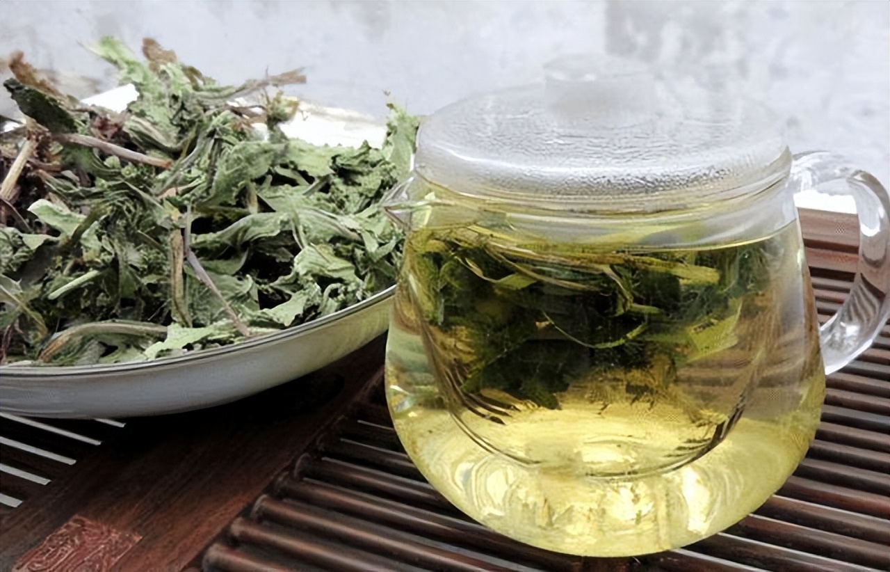 消化科医生：胃不好的人，少吃3种水果，3物可常吃，有助稳定胃功