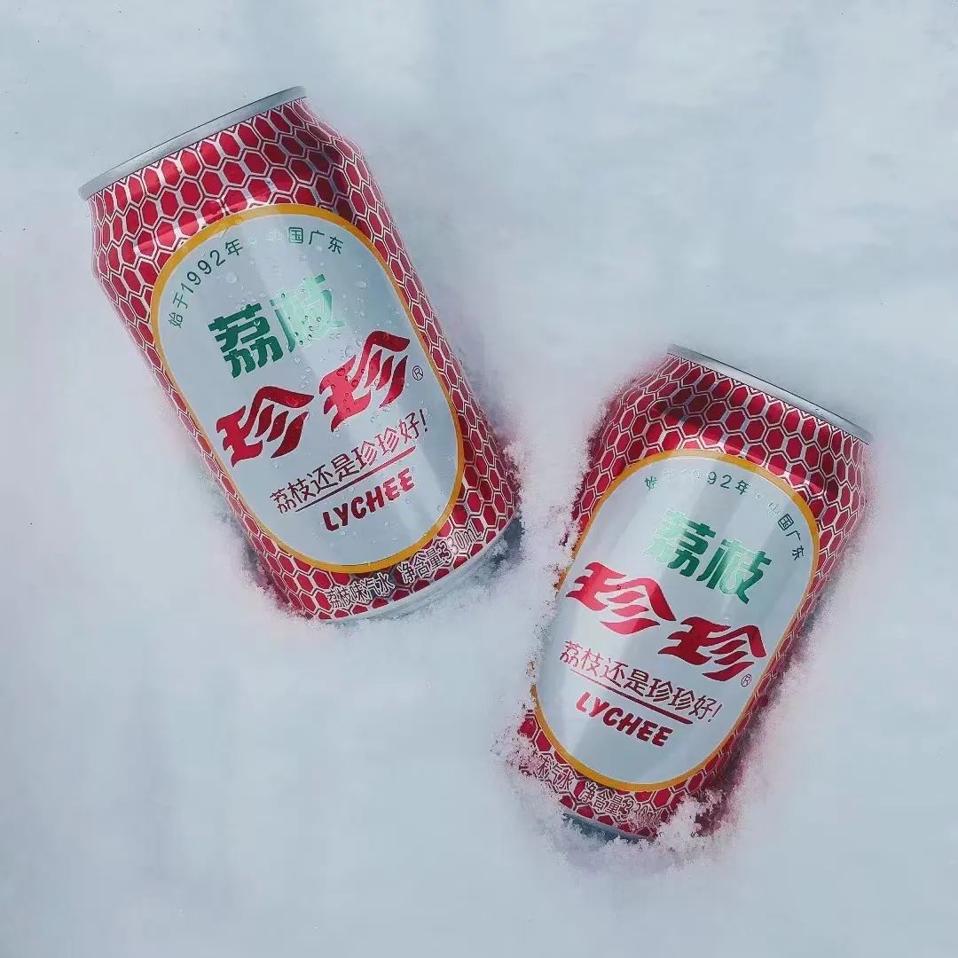 东北人只能从饮料中体会水果的味道,比如丹东的大香蕉汽水,哈尔滨的