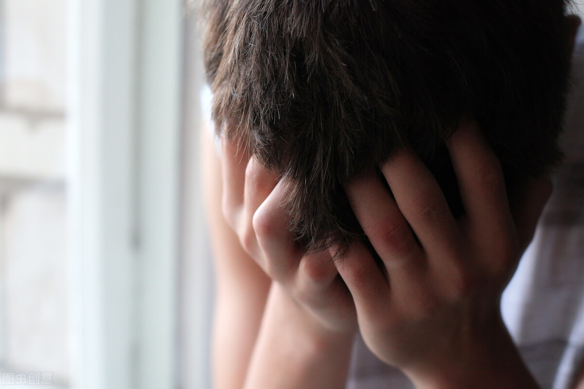 醉酒女被抬进酒店遭性侵，次日凌晨发现死亡，如何评价本案？