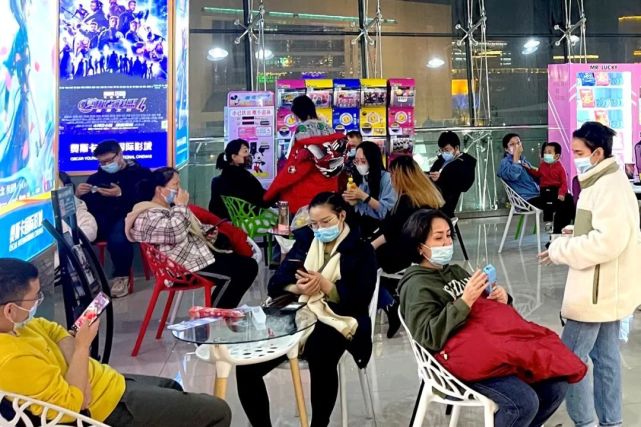 「微笑新疆」克拉瑪依，越夜越精彩