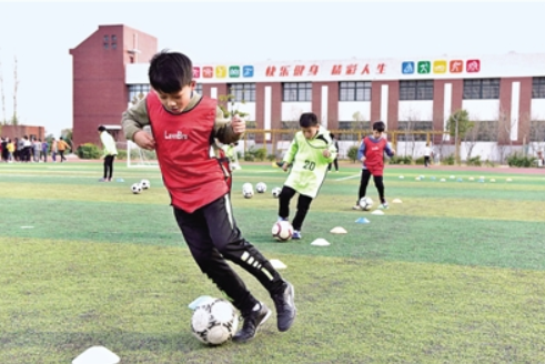 如果把足球纳入高考，海淀妈妈保证完成任务？相关部门回应来了