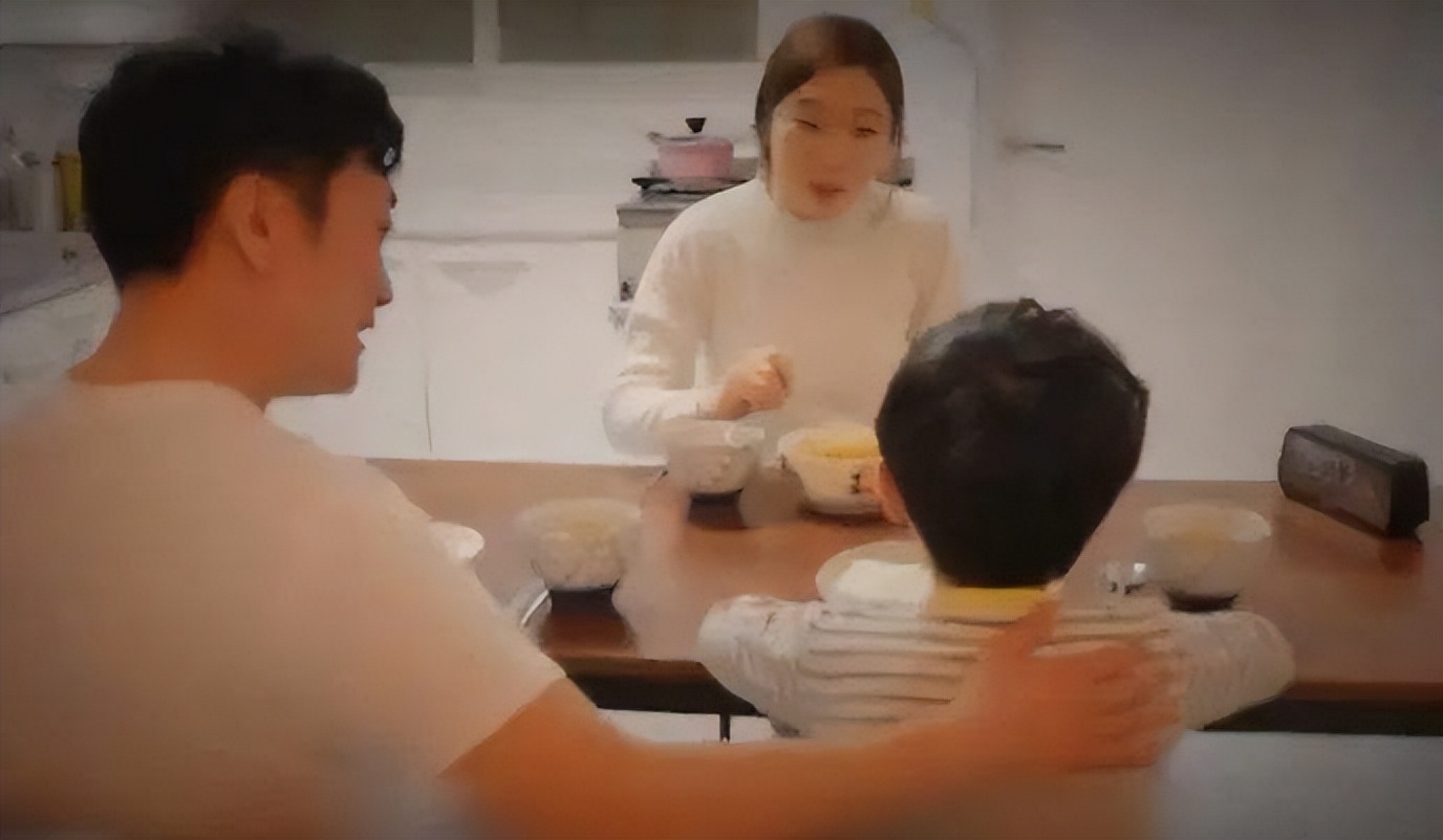 故事：前夫、继子离奇丧命！韩国白富美真实演绎“逆我者亡”