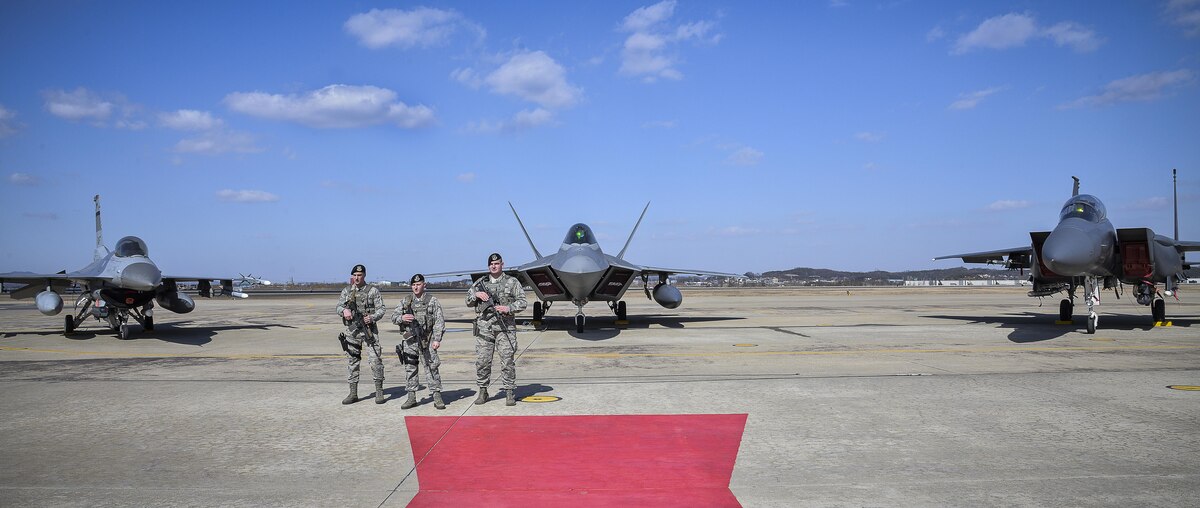 550�ܶ�1337�ܣ������վ�ս�������ͶԱȣ��й�����������������