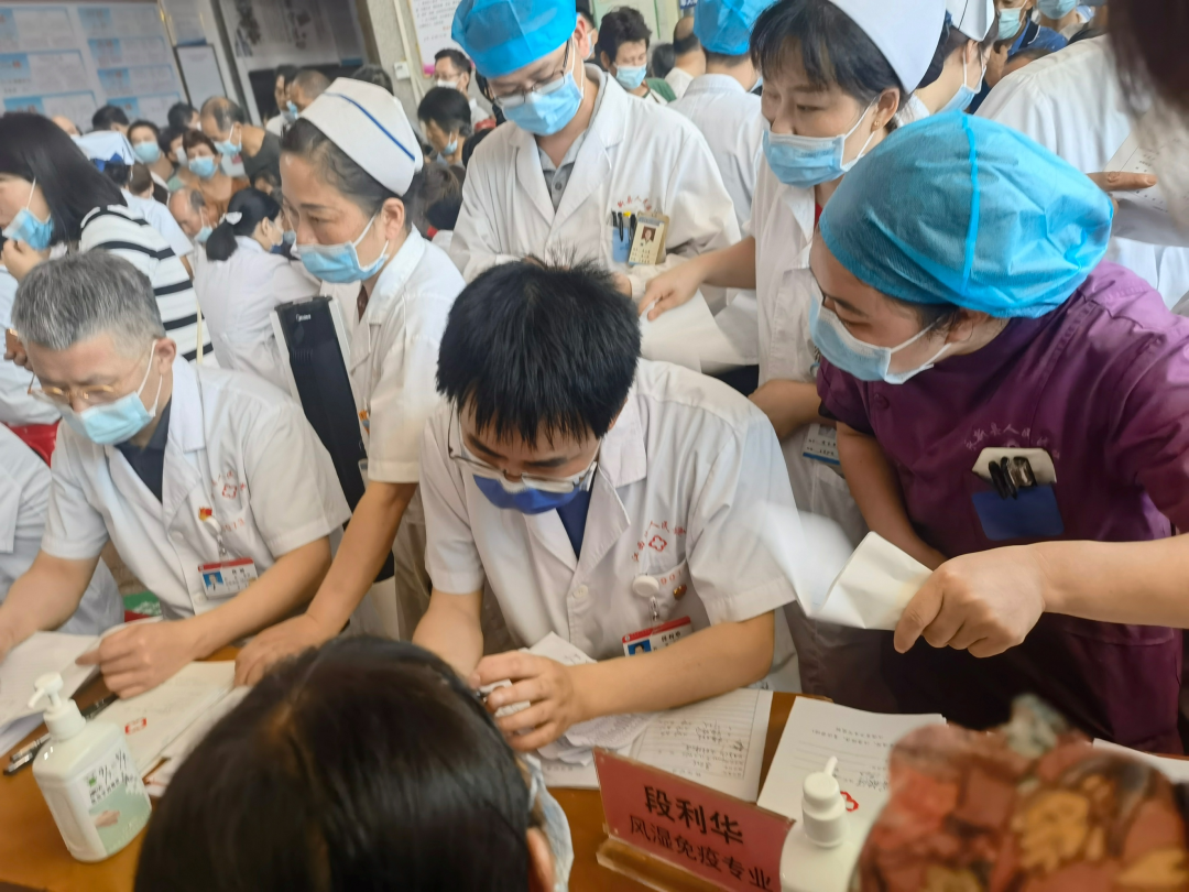 心连心·故乡情丨江西省人民医院专家团走进永新义诊