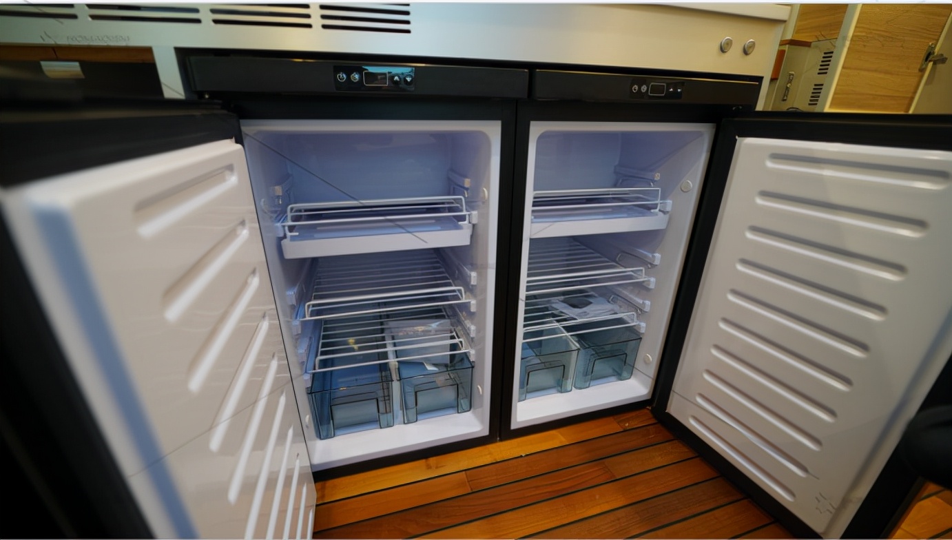 硬核流浪、逐光前行——国产4×4越野房车居住篇