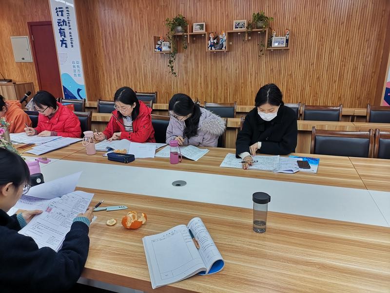 理论加实践 科学定方向——双流区协和实验小学科学学科教研活动