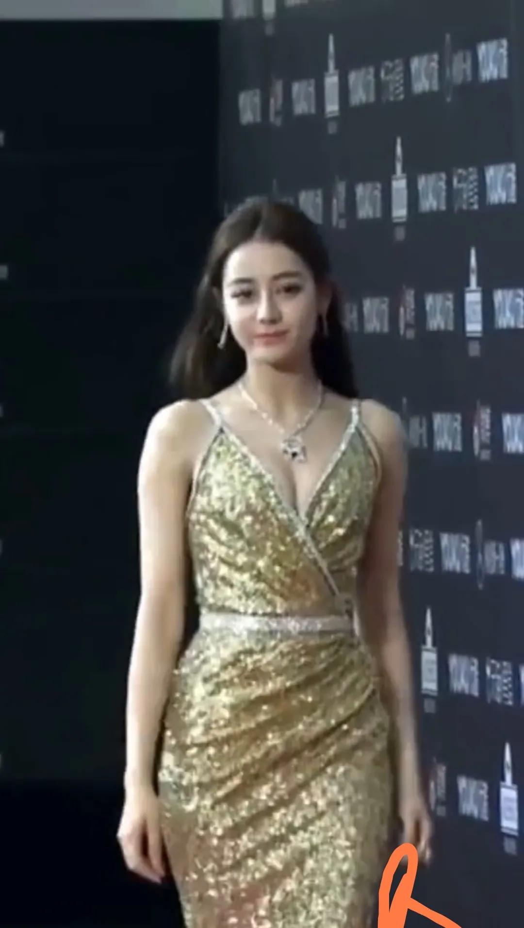 这就是所谓的摇曳身姿#迪丽热巴