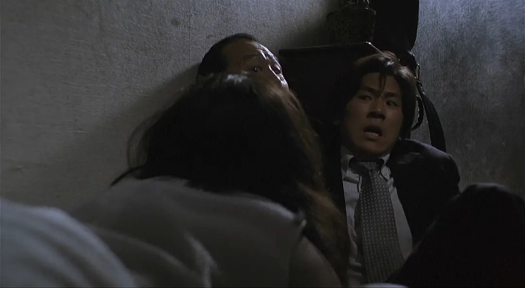 同样是恐怖片，把《咒怨》和《午夜凶铃》放在一起，差距就出来了