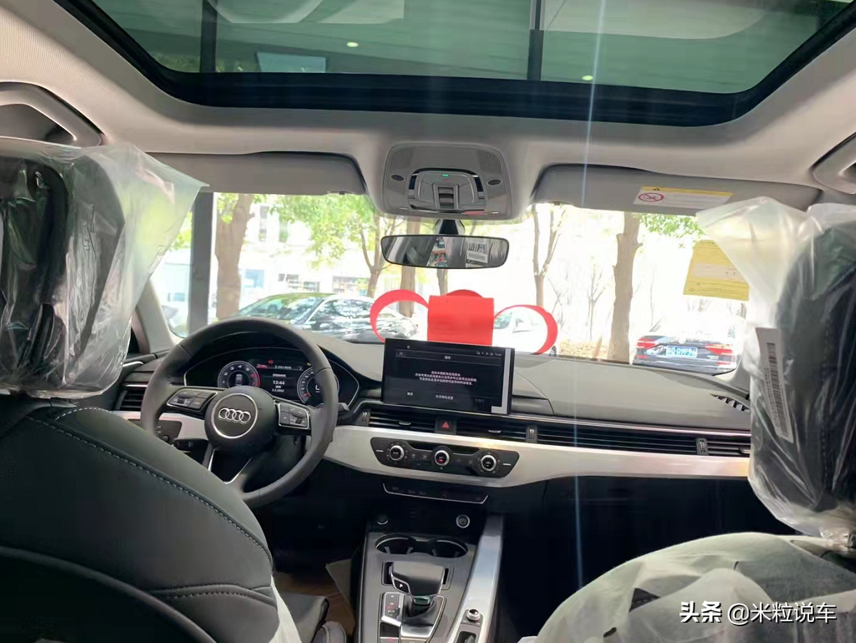 体验22款奥迪A4L：除了优惠，新车颜值性能，空间宽敞，全系2.0T
