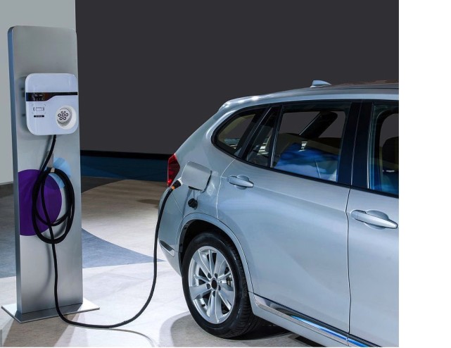 試駕幾十款電動車后，總結出了買電動車的幾個重點