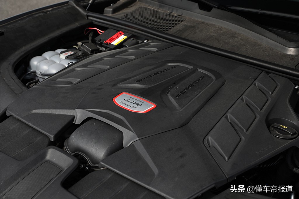 新车｜纽北SUV“圈速王”保时捷Cayenne Turbo GT静态解析