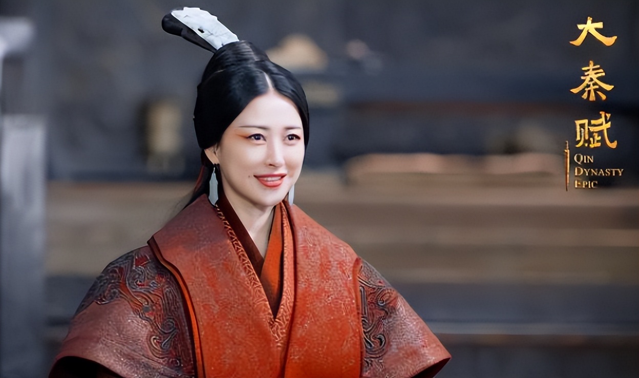 尤文老板中国女友（“京圈公主”朱珠：家世媲美韩雪，与顶级富豪恋爱，37岁嫁平庸男）