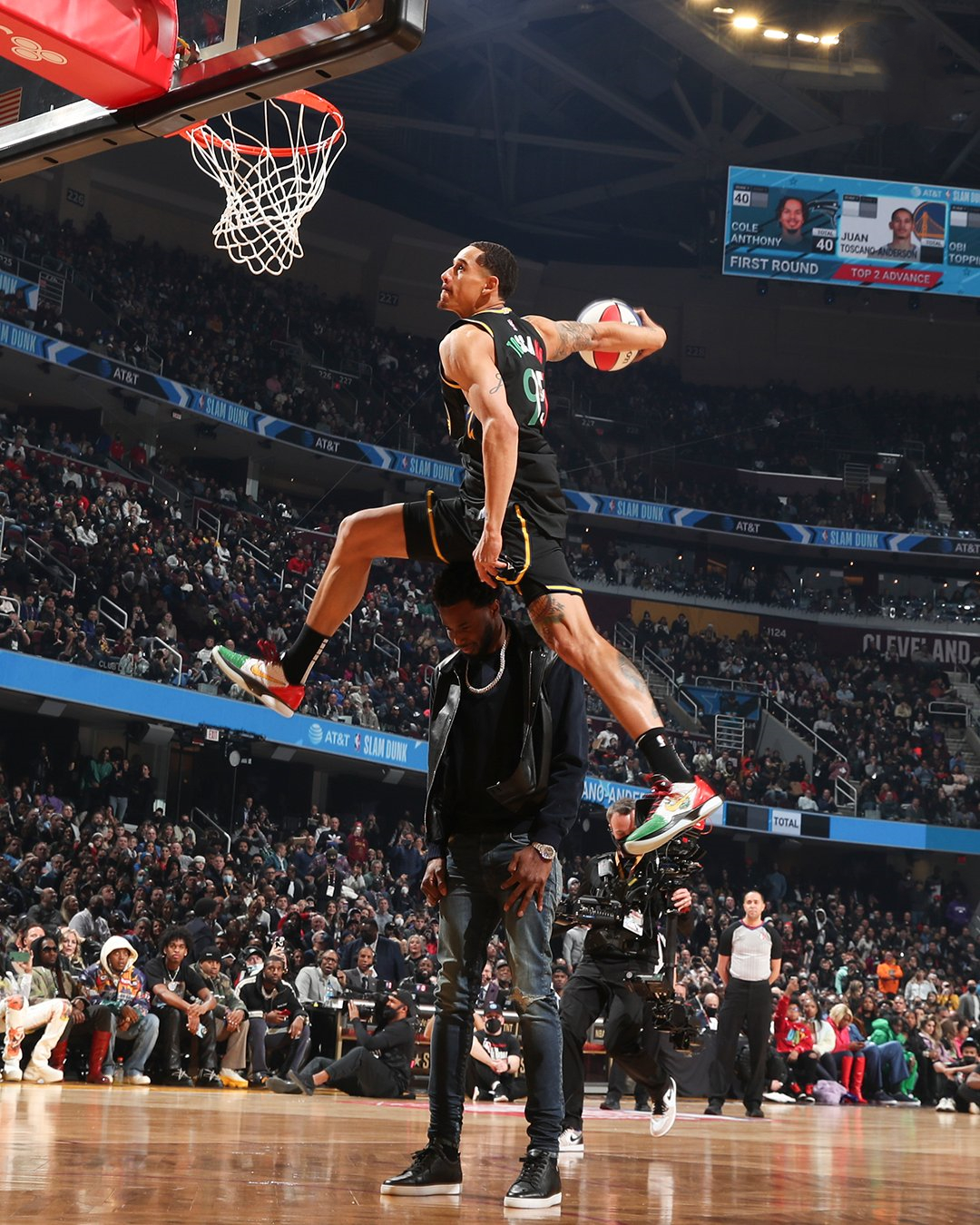 NBA公布2022扣篮大赛（托平“打板”扣篮成新科扣篮冠军，榜眼秀5次尝试未进决赛太可惜）